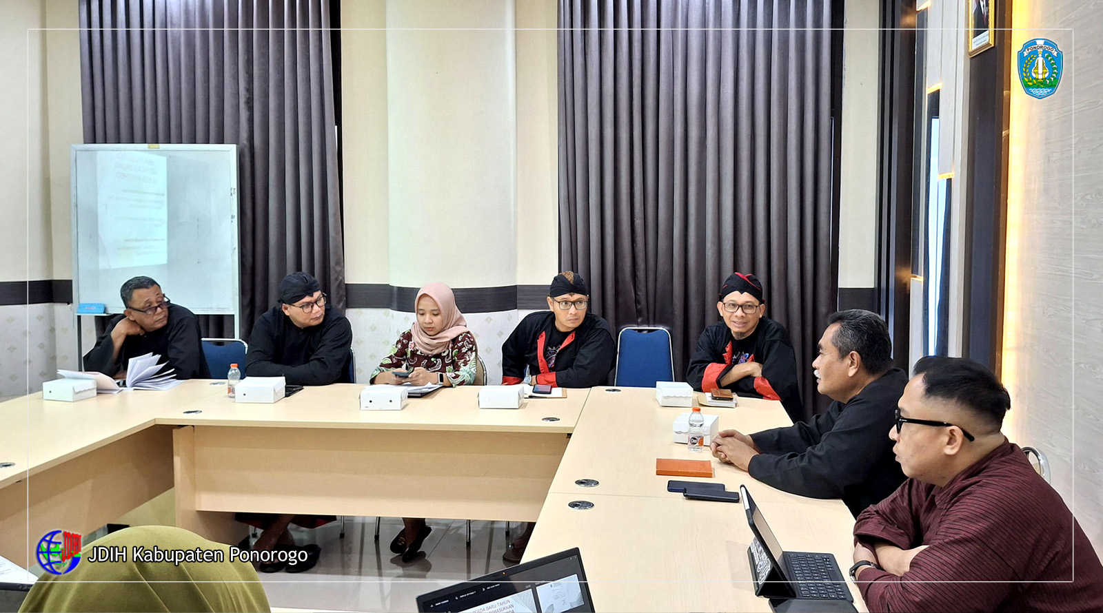 Desa Sadar Hukum